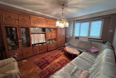 Apartament 3 camere confort 1 decomandat, Plantelor, etaj 3. - 1