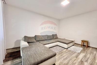Apartament cu 4 camere de închiriat – Strada Călugăreni - 13
