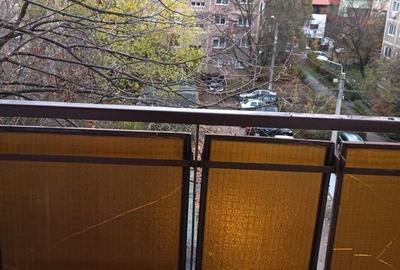 APARTAMENT CU 3 CAMERE ZONA LIPOVEI-Holdelor la 400 euro - 14