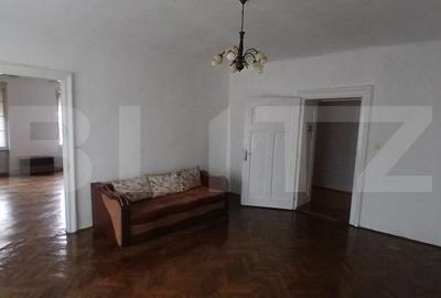 Apartament cu 5 camere circular, mobilat în Reghin
