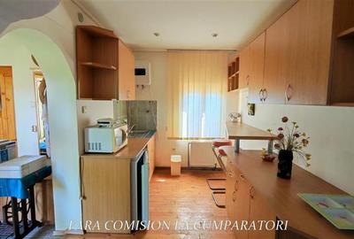 BUDESTI - CASA LA 15 MINUTE DE ORAS, TEREN 1233 MP - 6