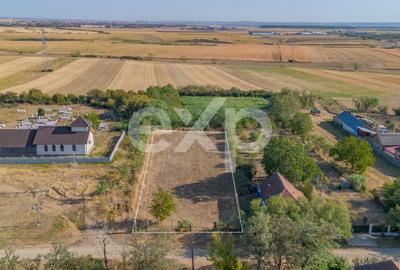 Teren Construcții intravilan de 1363 mp, în Chișirid
