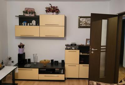 Apartament 3 camere cu balcon inchis, situat la et. 3/3 in Focsani, jud. Vrancea - 1