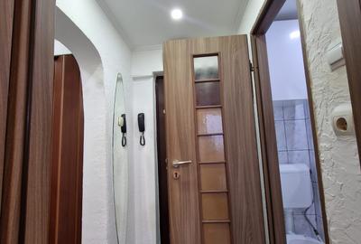 Chișinău- Delfinului - Apartament 2 camere - reabilitat termic - decomandat - 6