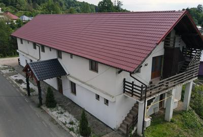 De vânzare – Pensiune turistică în zona centrală a orașului Cavnic, Maramureș - 3
