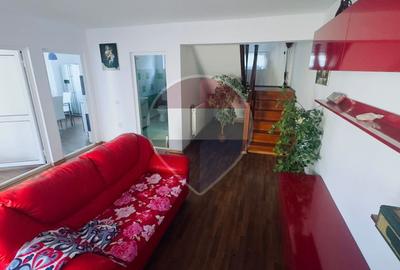 Casă individuală cu 5 camere în Central