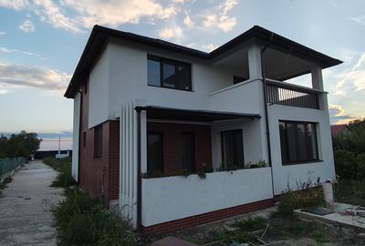 FARA COMISIOANE casa eleganta cu 5 camere 3 terase P+1+pod 2 placi 1800mp asfalt - 4