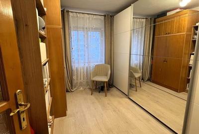 Ap 4 camere l 2 bai l 2 balcoane l Etaj 3 din 4 - 5