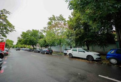 Casă cu mansardă, Ultracentral, N. Jiga, singur în curte, intrare auto - 24