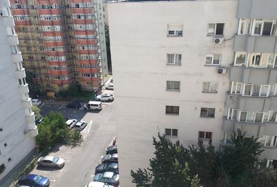 Bd Unirii Rond Alba Iulia - garsoniera dubla, 50 mp, centrala proprie, 430 euro - 4
