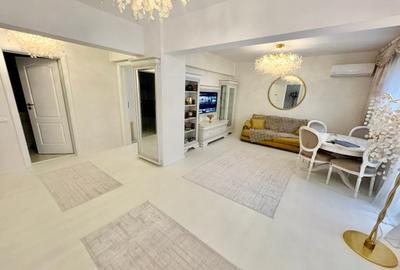 Apartament cu 3 camere semidecomandat în Central