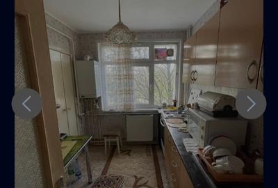 Apartament cu 3 camere decomandat în Mazepa 1