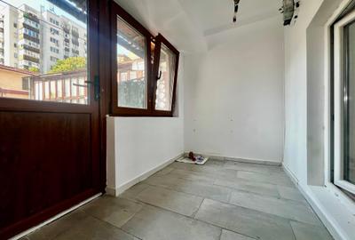 De vânzare | Spațiu comercial | Ultracentral | 68 mp | 2 intrări | 175.000 € neg - 15