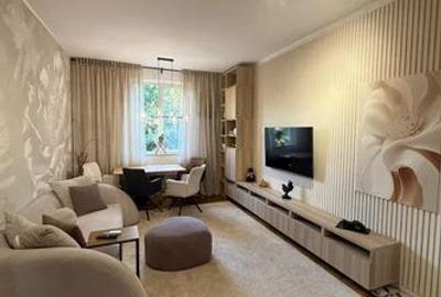 Apartament cu 3 camere decomandat în Iancului