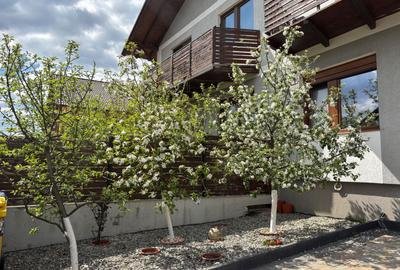 Duplex cu 5 camere în Arhitecților - Calea Cisnădiei