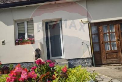Casă / Vilă cu 3 camere de vânzare în zona Central - 10