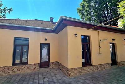 Apartament / Casa cu 2 camere ultracentral, zona Piata Victoriei - 1