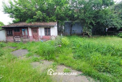 Unirii - Zona Darina - Casa 4 camere - Teren 691 mp cu deschidere 26 m - 4