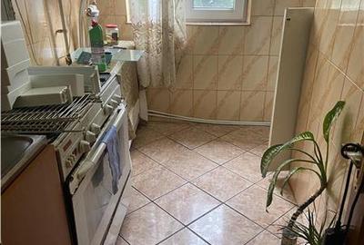 Apartament 2 camere ,  zona cartier Sud , decomandat , liber - 4
