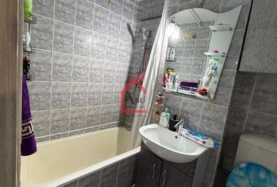 Apartament cu doua camere, Etajul 1/4, Nicolina - 14