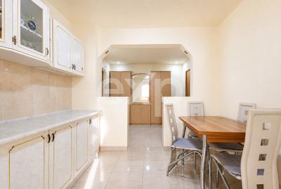 Apartament 2 camere | Etaj 2 |  Decomandat | Lipovei - 7
