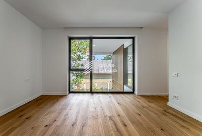 Vila individuala langa Lacul Baneasa | 6 camere, lift interior - 12