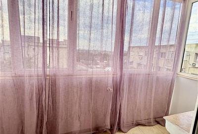 Apartament 2 Camere Decomandat Zona Tomis Nord - 18