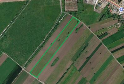 Teren agricol extravilan de 30673 mp, în Titu