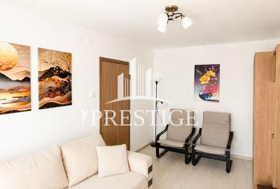 Apartament cu 3 camere decomandat, mobilat în Vasile Aaron