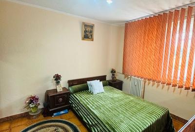 Apartament cu 2 camere semidecomandat, mobilat în Alexandru Obregia