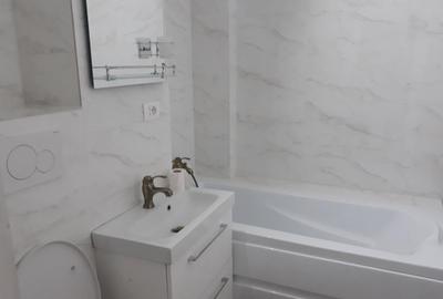 Pacurari-Luk Oil . apartament cu doua camere ,renovat , 72 mp suprafata totala - 4