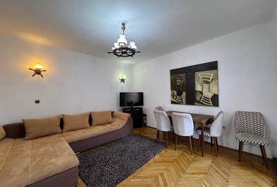 Apartament la casa, cu 3 camere, semidecomandat, zona centrala, str. Sitei - 5