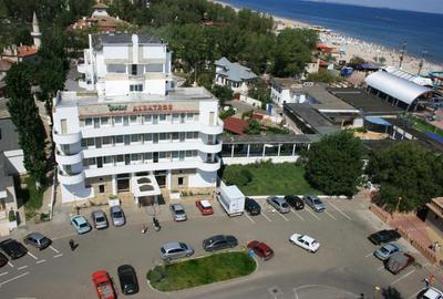 Complex Albatros Mamaia – hotel si restaurant pe promenada zona Cazino - 1