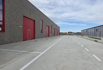 Spațiu industrial, de 2,100 mp, în Central