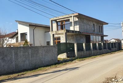 Casa cu teren , Com. Berceni - 2