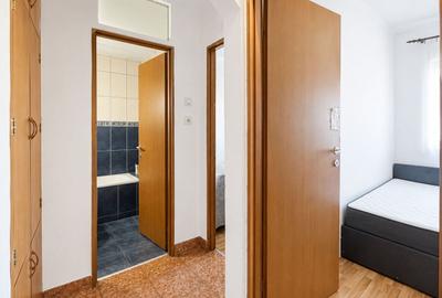 De inchiriat apartament cu 3 camere - zona Lipovei - 16