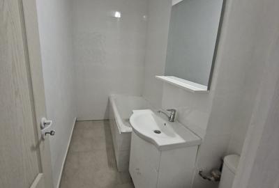 Garsoniera in bloc de apartamente et 5/10 bloc 1986 totul nou - 3