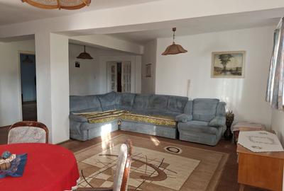 Casă individuală cu 15 camere în Bazna