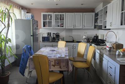 Casă individuală cu 5 camere în Unio