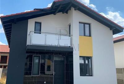 Casă individuală cu 4 camere în Calea Urseni