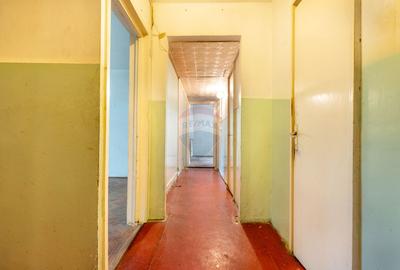 Apartament 3 camere,decomandat, renovabil.Str. Parâng nr.17|Comision 0 - 6