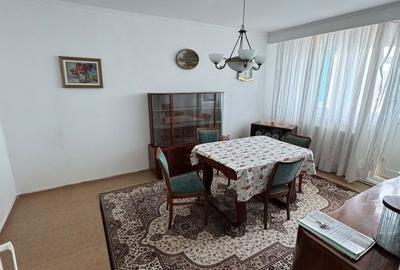 Apartament cu 3 camere decomandat în Tomis Nord