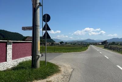 Teren Construcții intravilan de 730 mp, în Plaiul Foii
