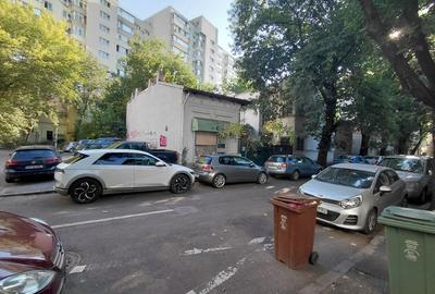 Titulescu(Piata Victoriei),258 mp,deschidere 14,dubla deschidere - 2