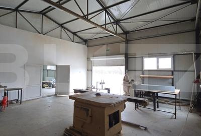 Spațiu comercial, de 180.00 mp, în Periferie