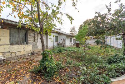 Straulesti - str. Pietrosita nr. 10, Casa demolabila cu teren 388 mp - 5