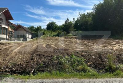 Teren Construcții intravilan de 355 mp, în Nord