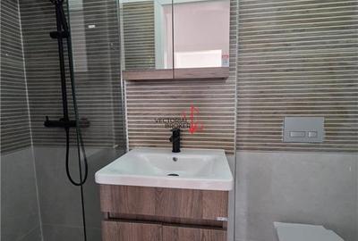 Apartament cu 4 camere decomandat în Obor