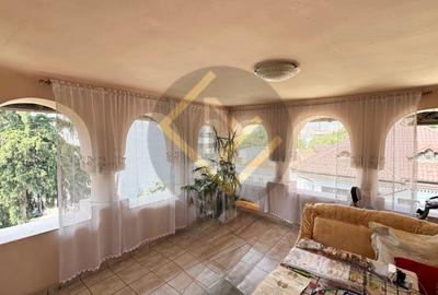 UNIVERSITATE - Batistei - Vanzare MANSARDA in VILA  Interbelica ! - 3