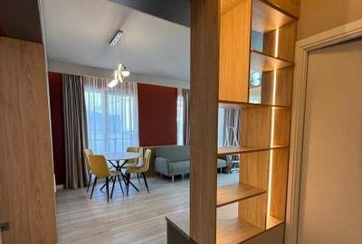 Apartament cu 3 camere semidecomandat în Grozăvești